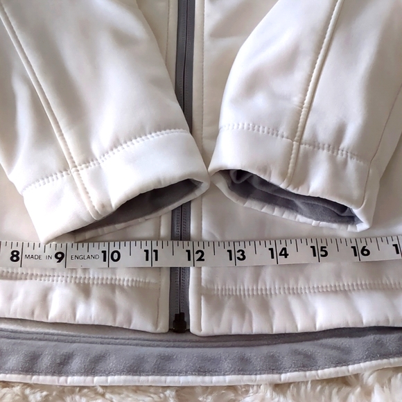 Women's Softshell Jacket - Picture 10 of 12